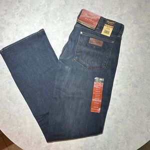 Wrangler Retro Men's Classic Indigo Bootcut Jeans